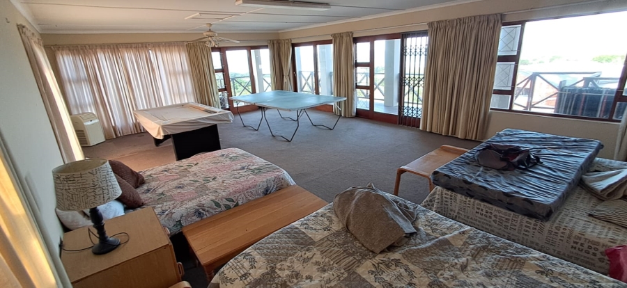 9 Bedroom Property for Sale in Winterstrand Eastern Cape